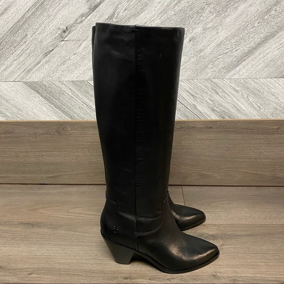 FRYE | LILA SLOUCH LEATHER PULL-ON POINTED BOOTS - Picture 9 of 16